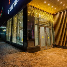 новогодняя входная зона в ТЦ