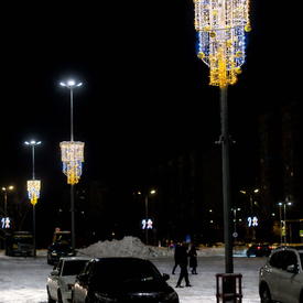 новогоднее украшение столбов